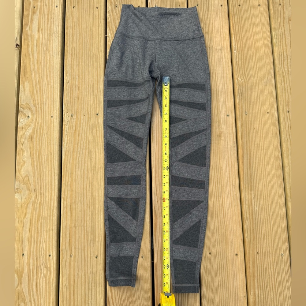 Special Edition Lululemon Grey 27” Wunder Under HR With Mesh Design - Picture 3 of 13